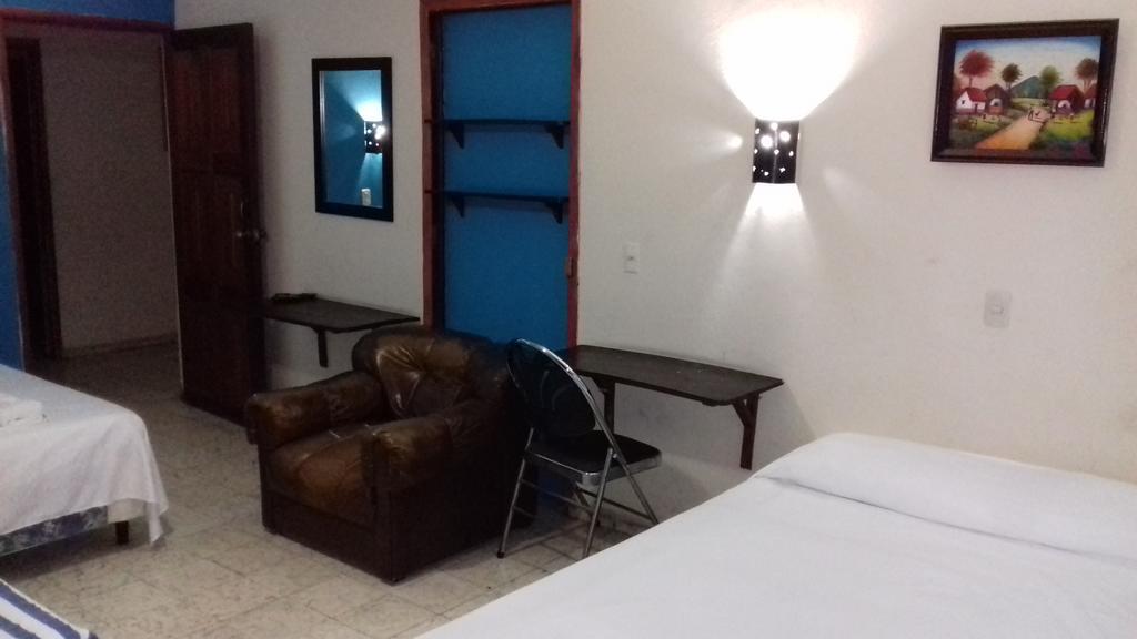 Hostal Dona Marta San Salvador Exteriér fotografie